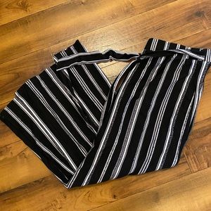 Wide leg striped pant